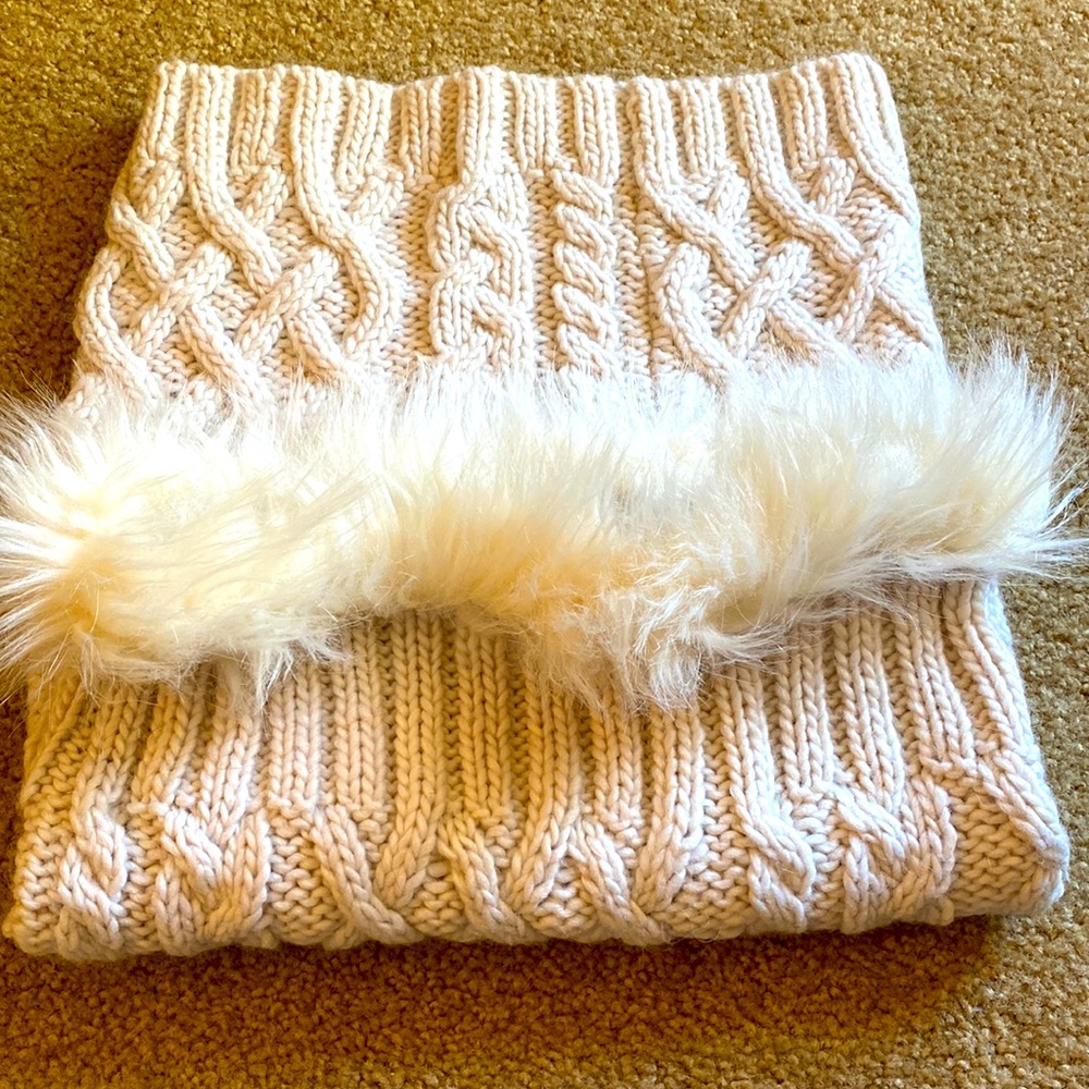 Athleta Funnel Scarf